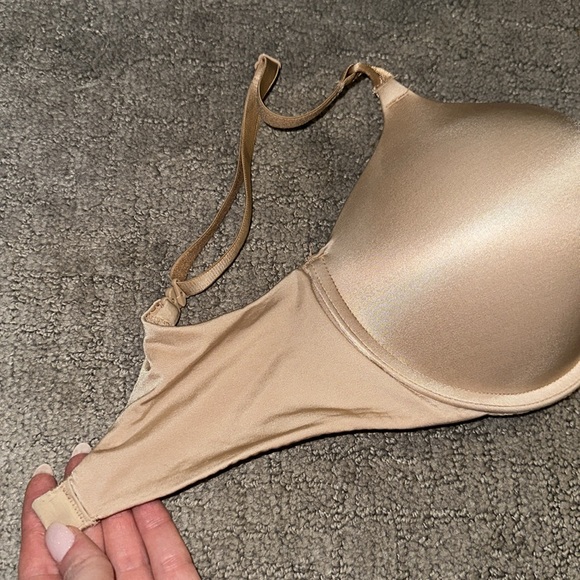 Victoria’s Secret Bombshell Bra 32D - Picture 2 of 6